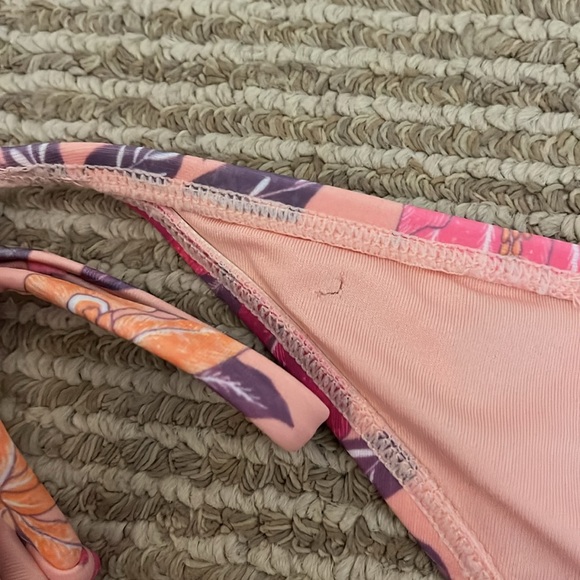 Old Navy Low-Rise String Bikini - Picture 8 of 8